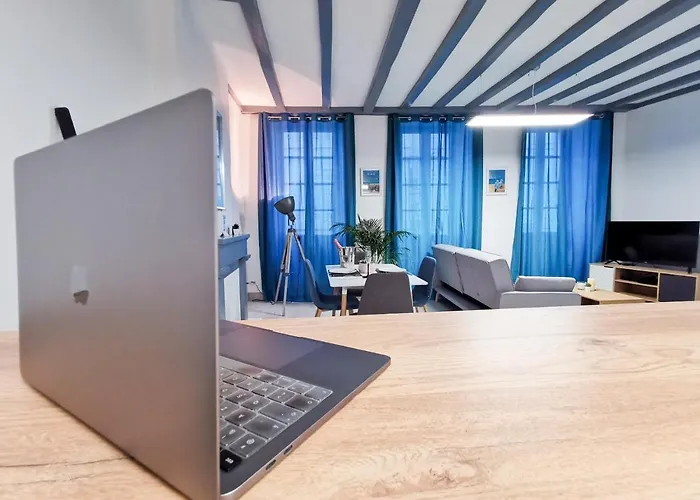 Appartement Ma Douce Charente - Superbe T3 Design et Fonctionnel - Hyper Centre à Saintes